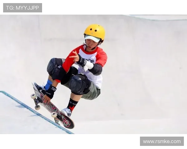 广州滑板队在极限运动嘉年华中以98分稳居积分榜首位